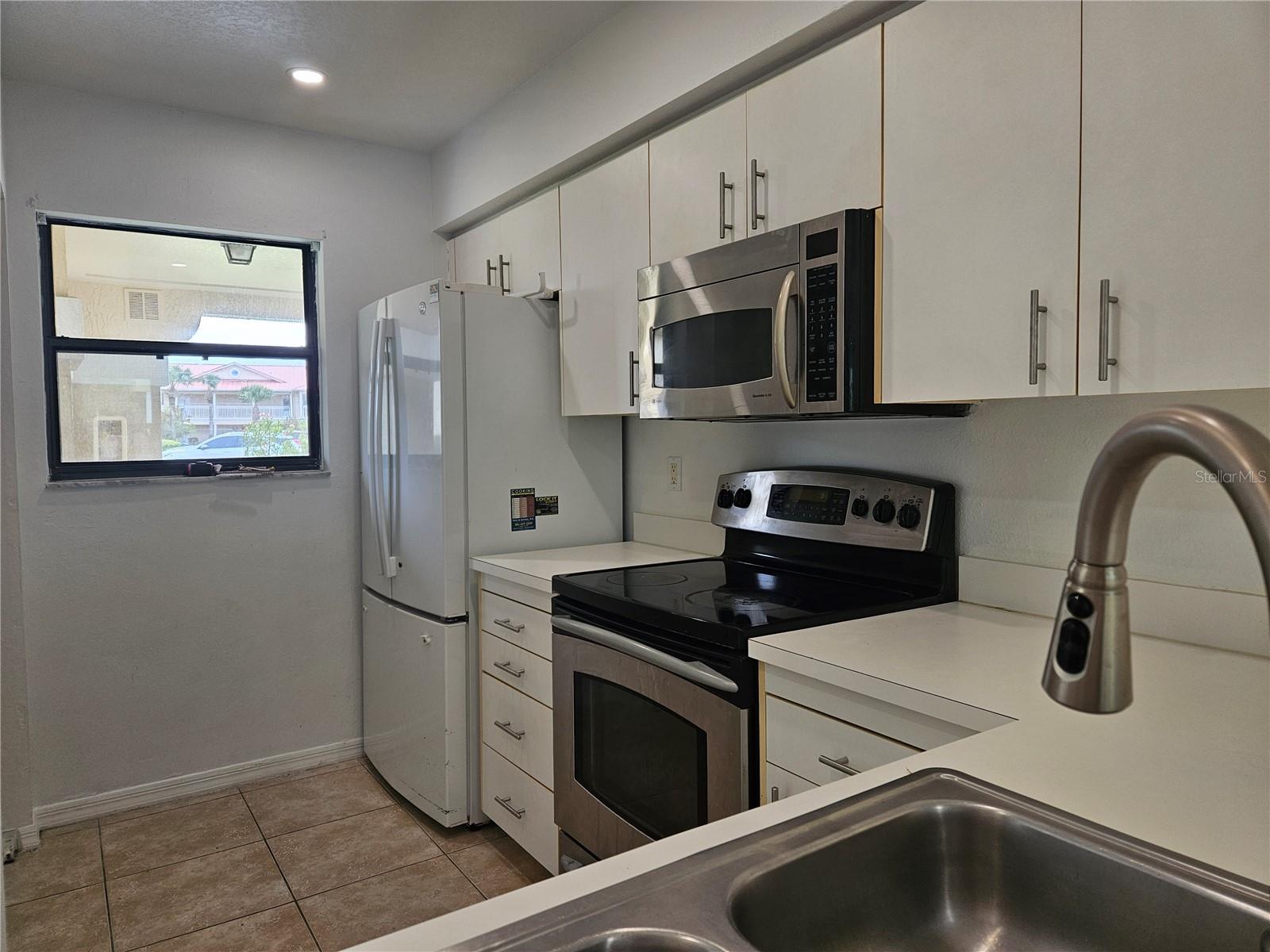 404 BOUCHELLE DRIVE 103