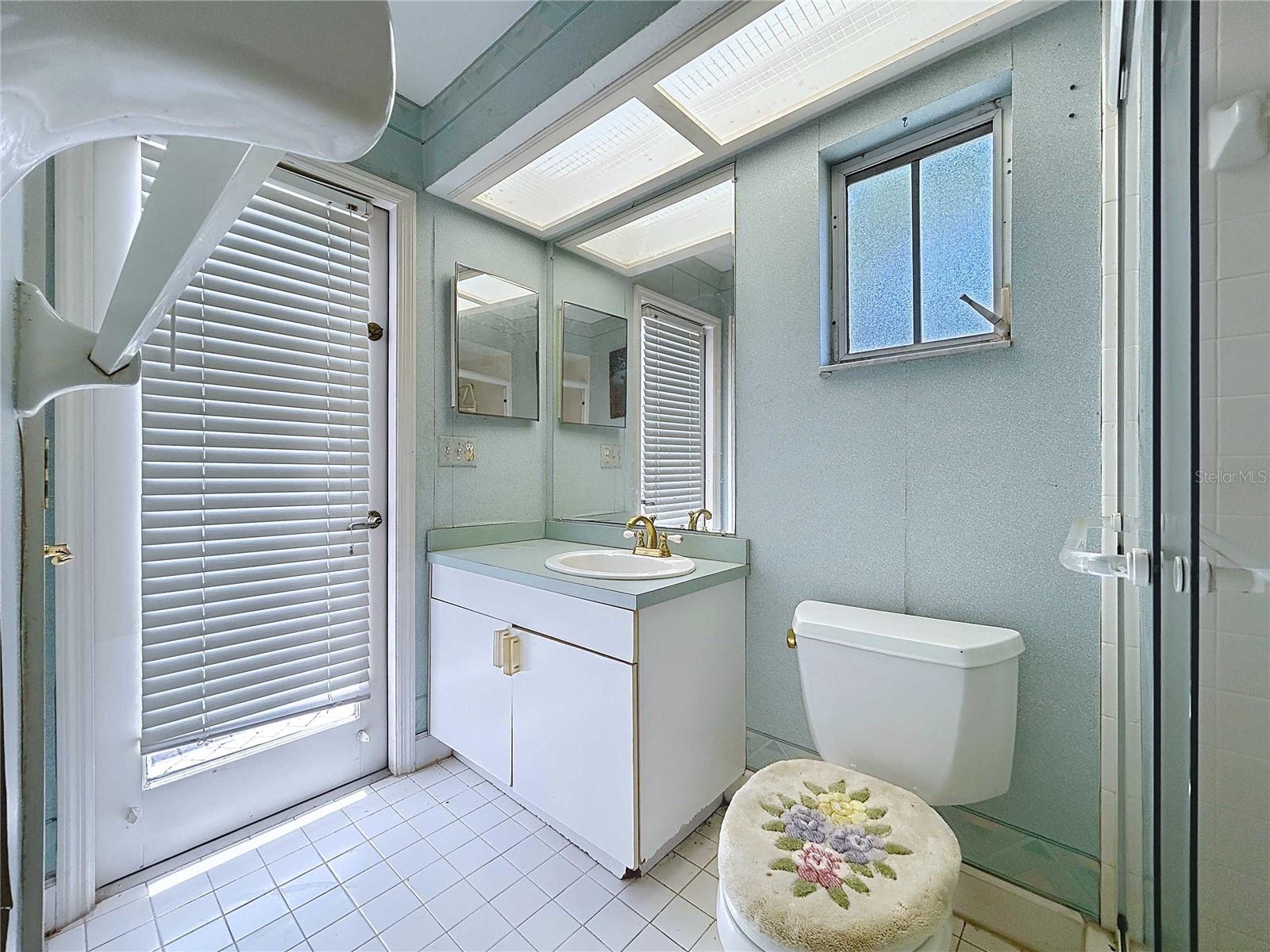 LONG BAYOU ESTATES - Residential