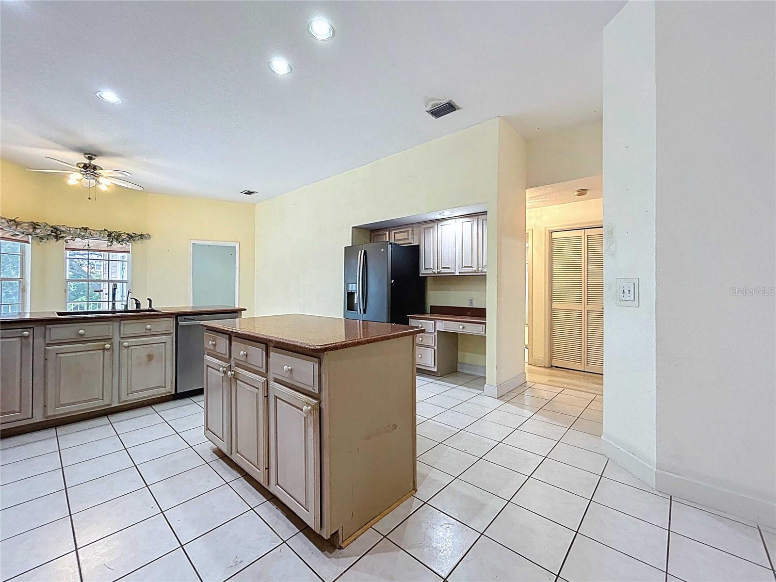 LONG BAYOU ESTATES - Residential