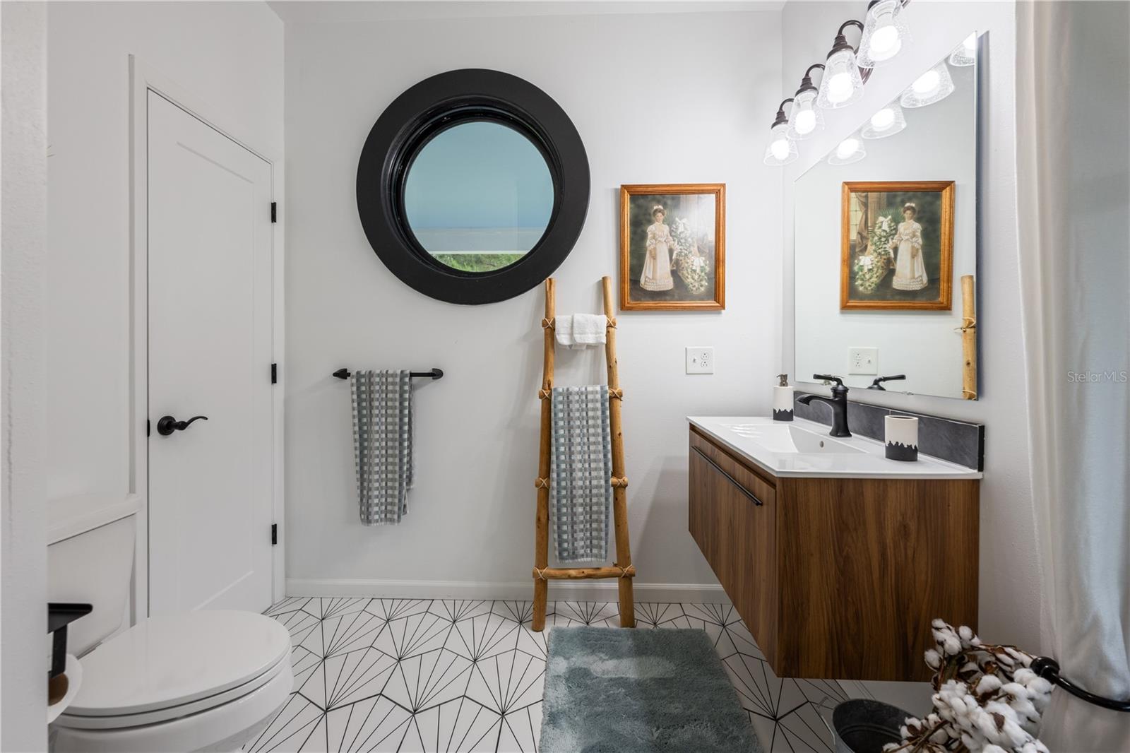 IVEY RUN ESTATES - Residential