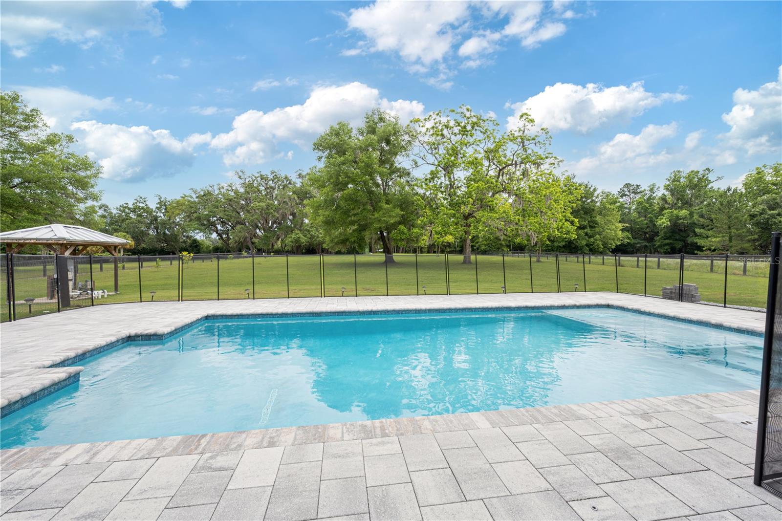 IVEY RUN ESTATES - Residential