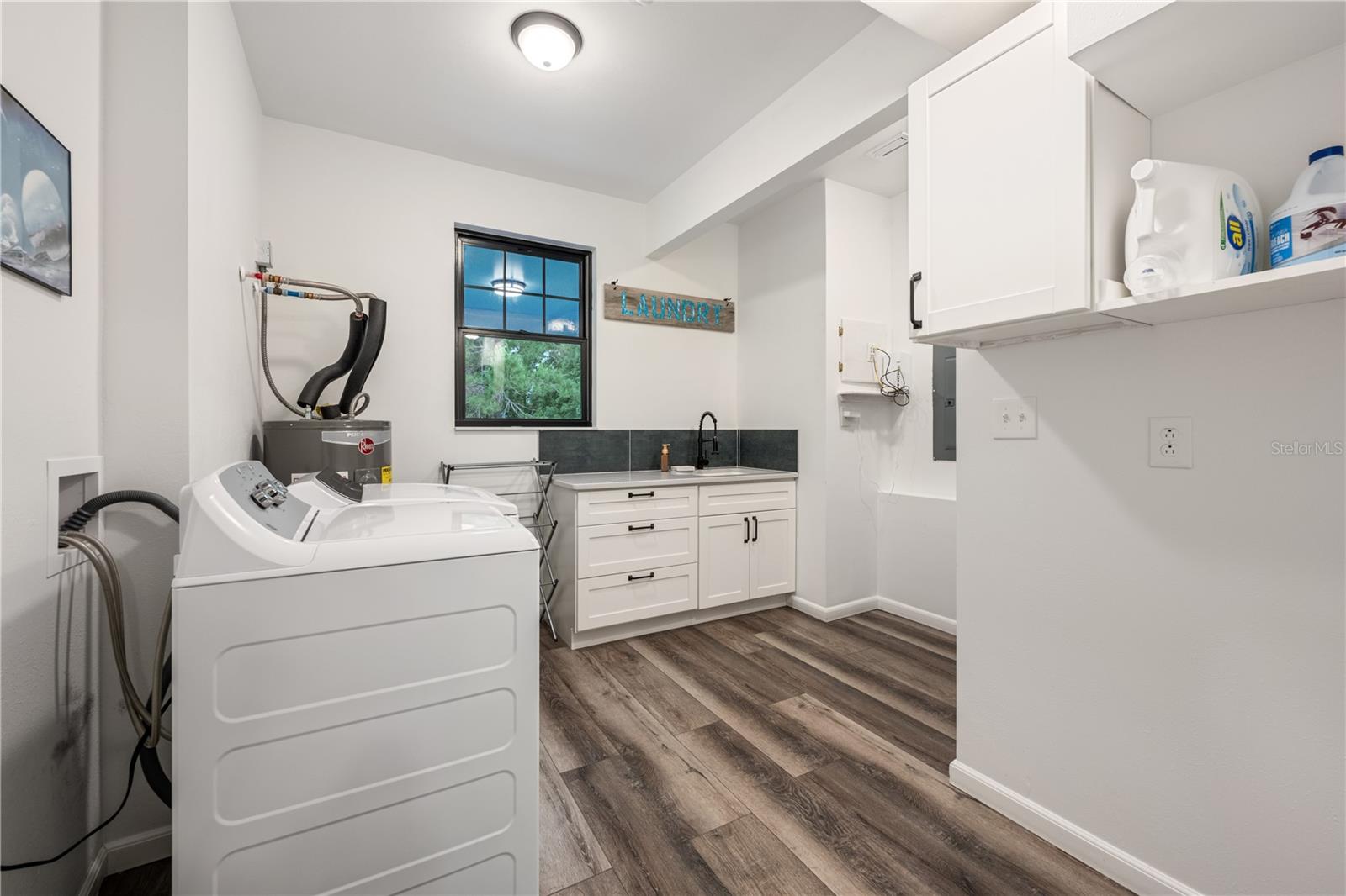 IVEY RUN ESTATES - Residential