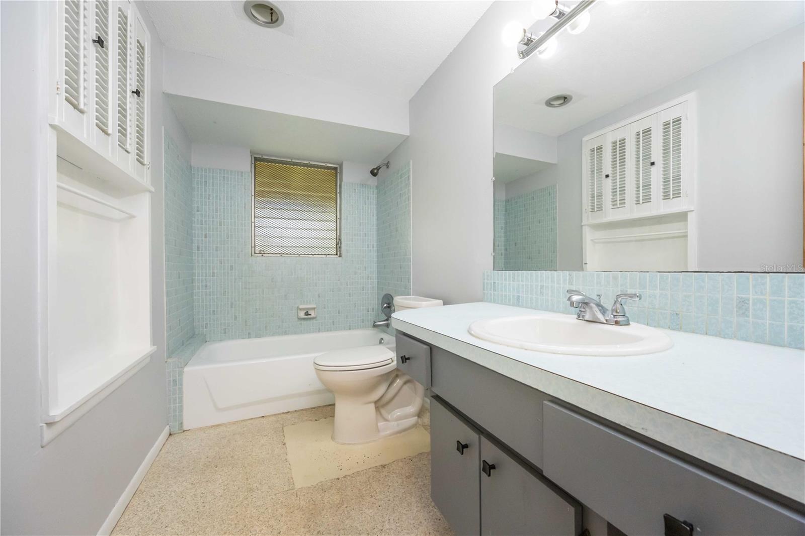 SOUTH GATE RIDGE 03 - Residential