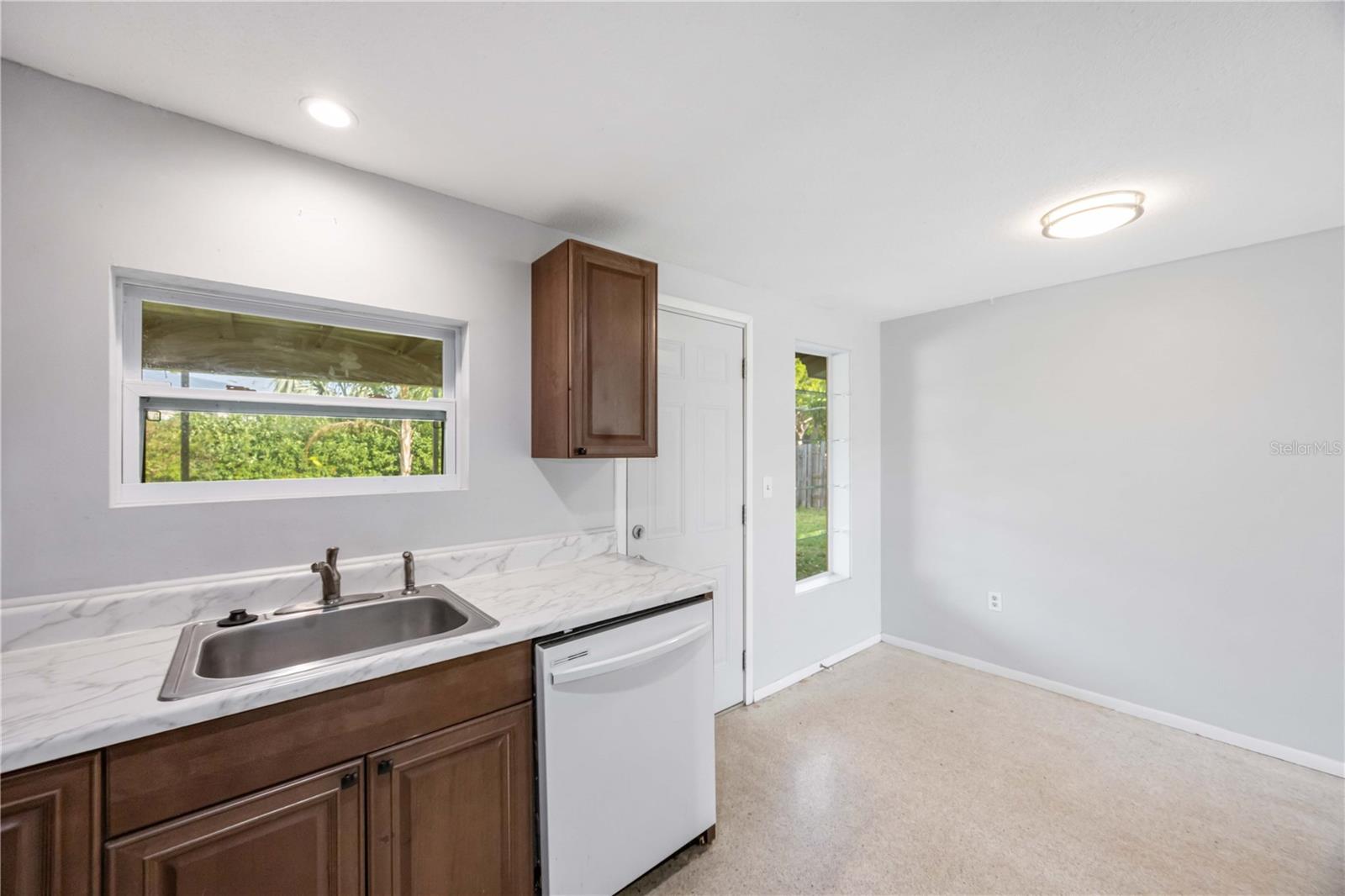 SOUTH GATE RIDGE 03 - Residential