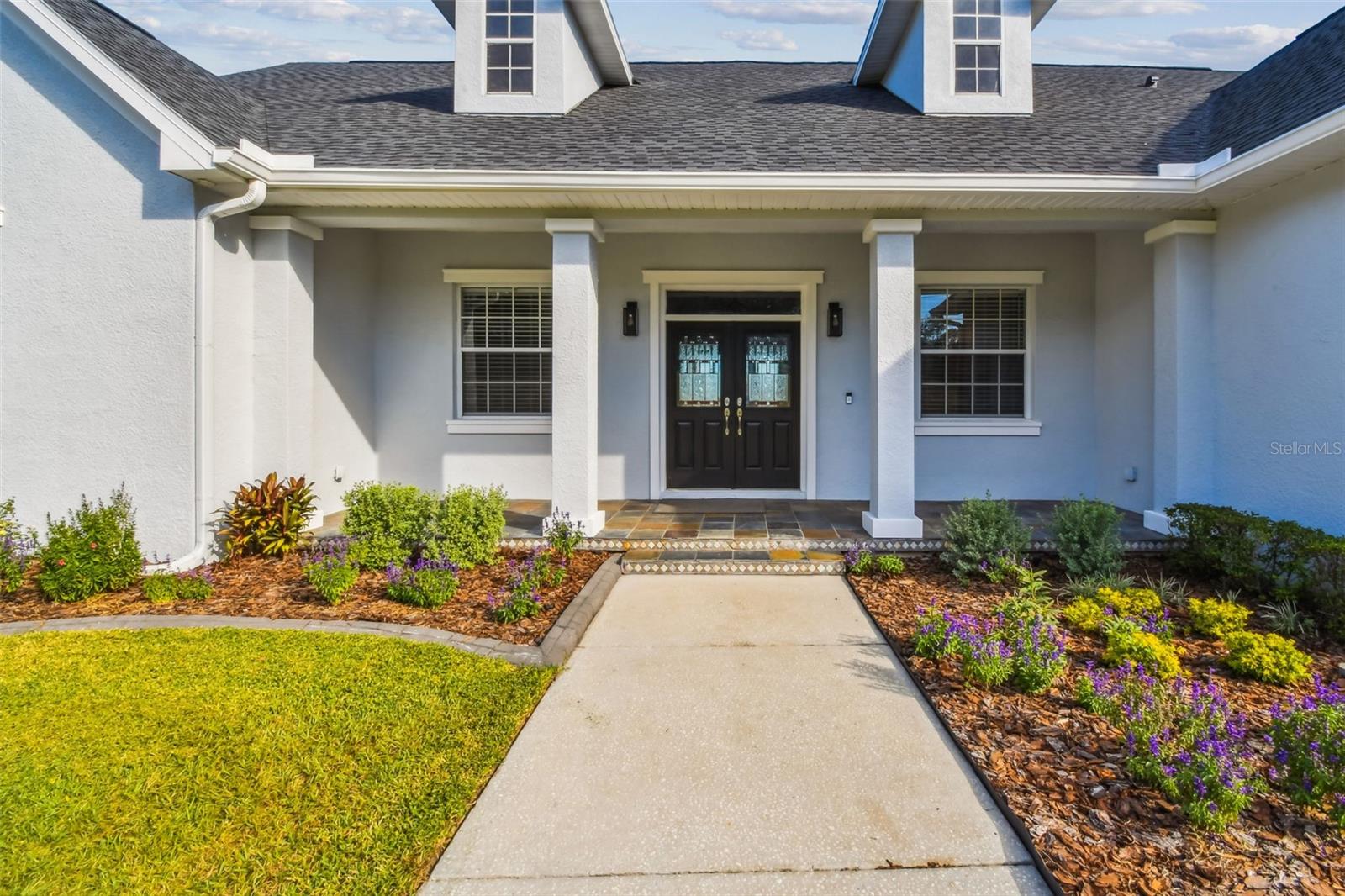 COUNTRY HILLS ESTATES - Residential