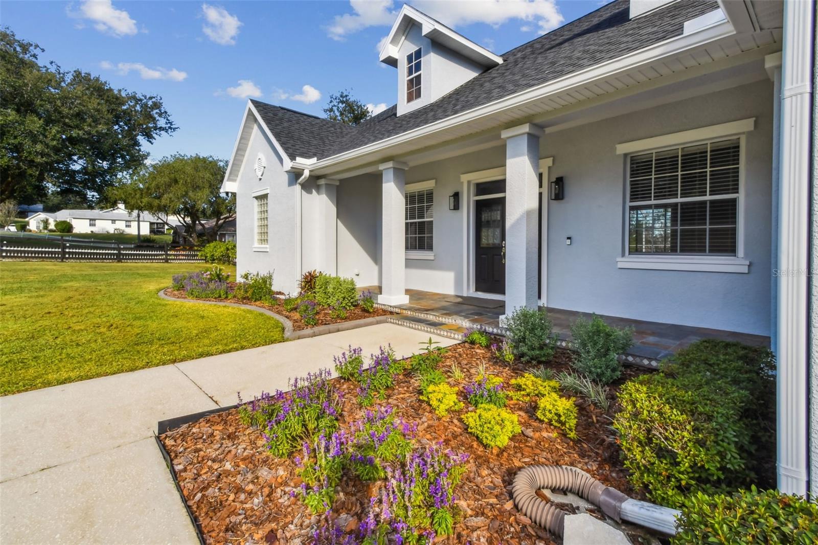 COUNTRY HILLS ESTATES - Residential