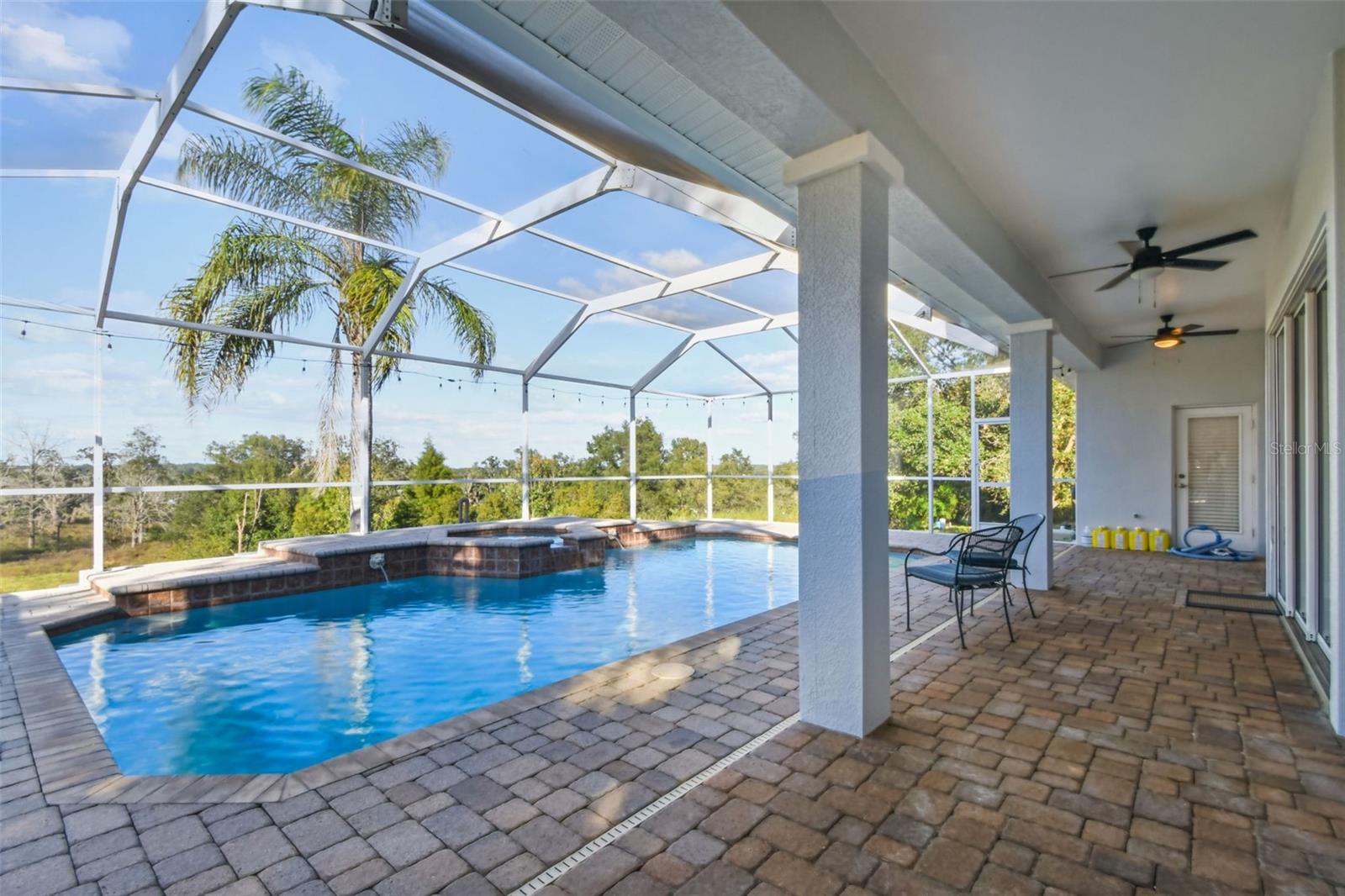 COUNTRY HILLS ESTATES - Residential