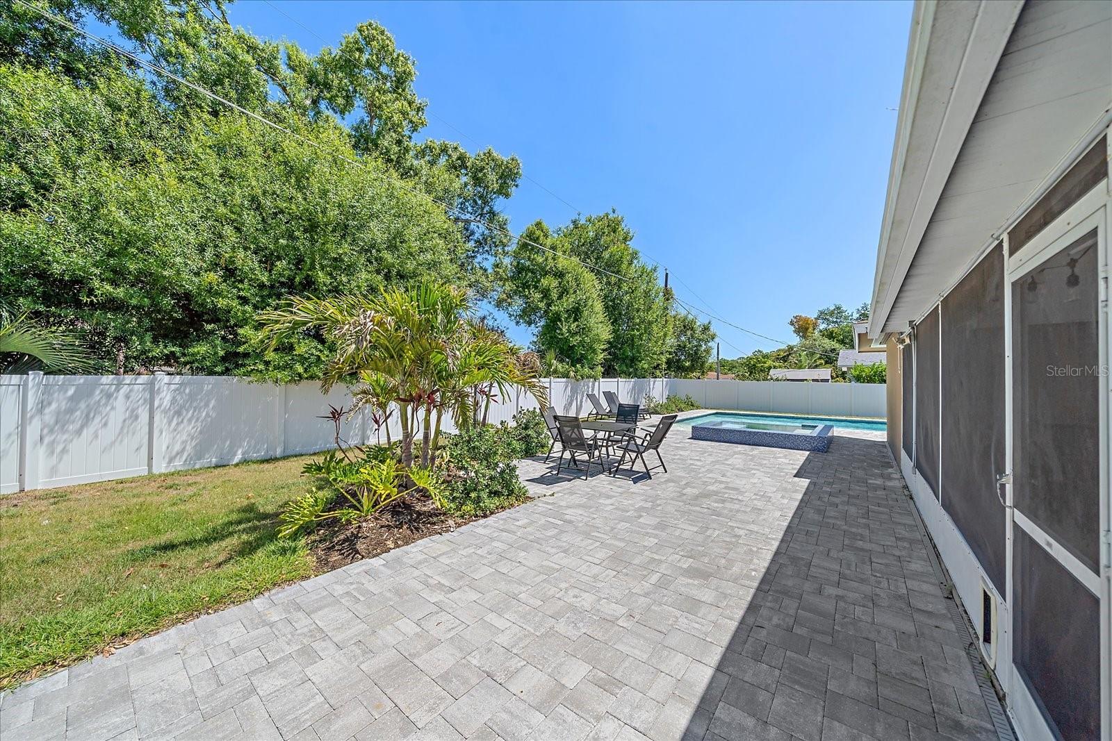 ASHTON PARK - Residential