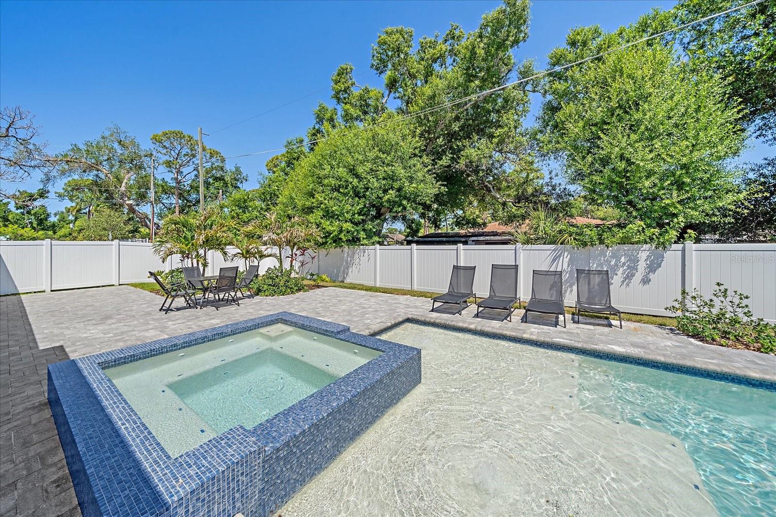 ASHTON PARK - Residential