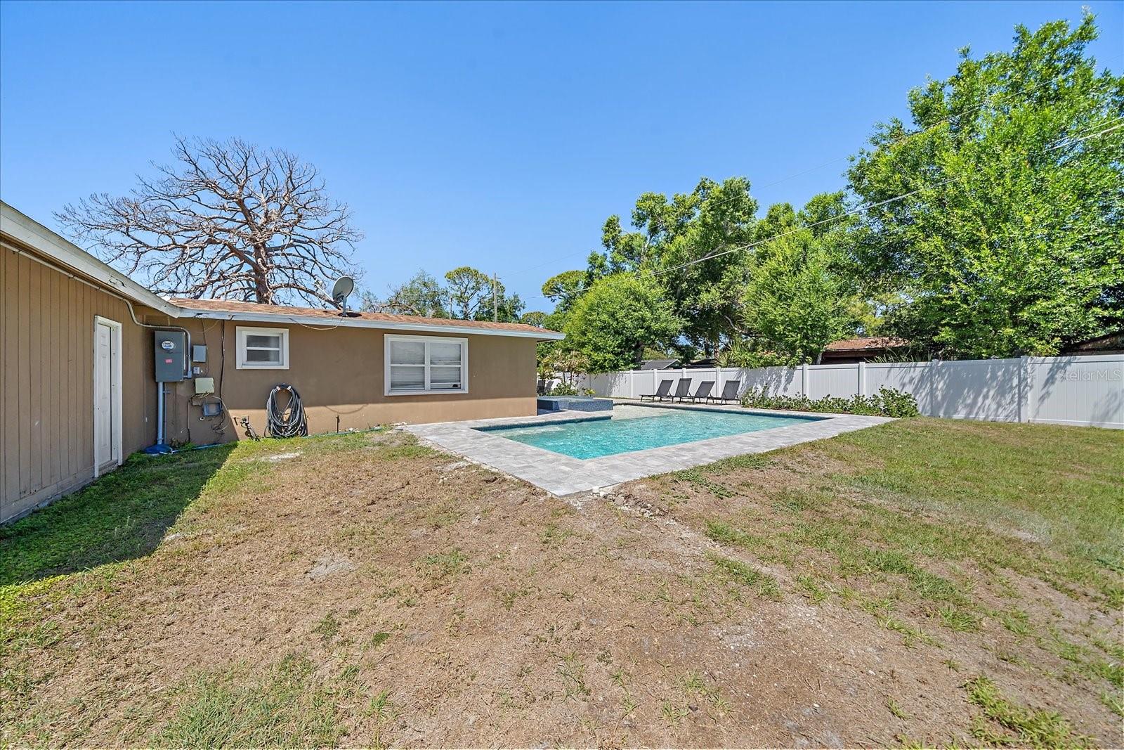 ASHTON PARK - Residential