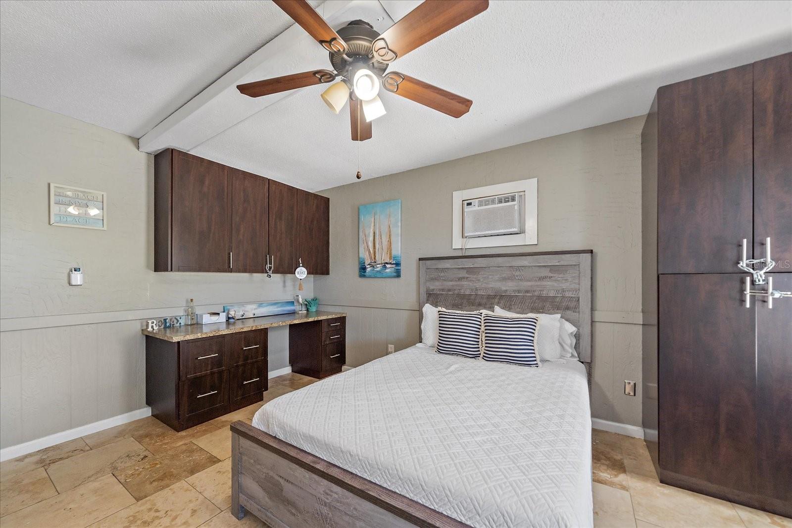 ASHTON PARK - Residential