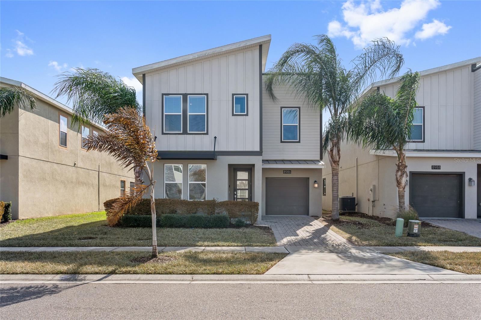 8986 CABOT CLIFFS DRIVE