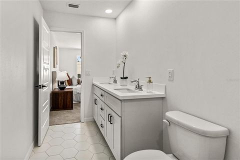 Tiny photo for 652 Liberty Avenue, Mount Dora, FL 32757 (MLS # G5104667)