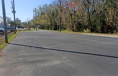 Tiny photo for 602 NE Us Highway 19, Crystal River, FL 34429 (MLS # OM695361)