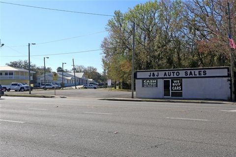 Tiny photo for 602 NE Us Highway 19, Crystal River, FL 34429 (MLS # OM695361)