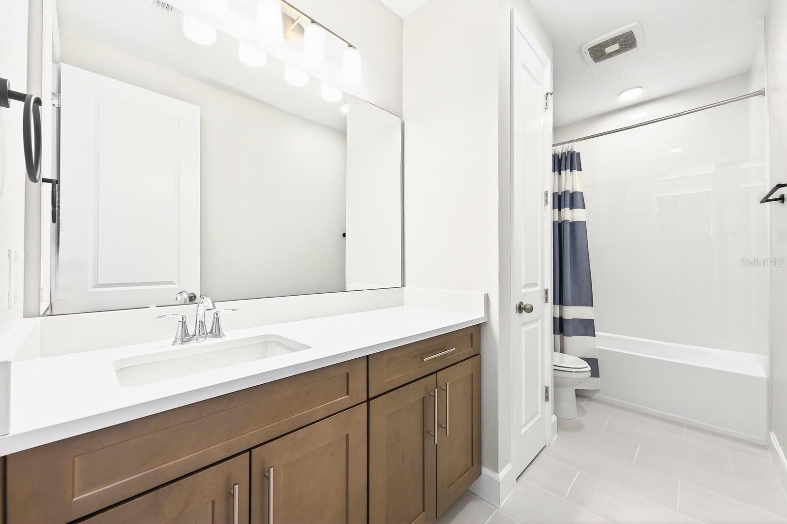 RED EMBER SOUTH - Residential