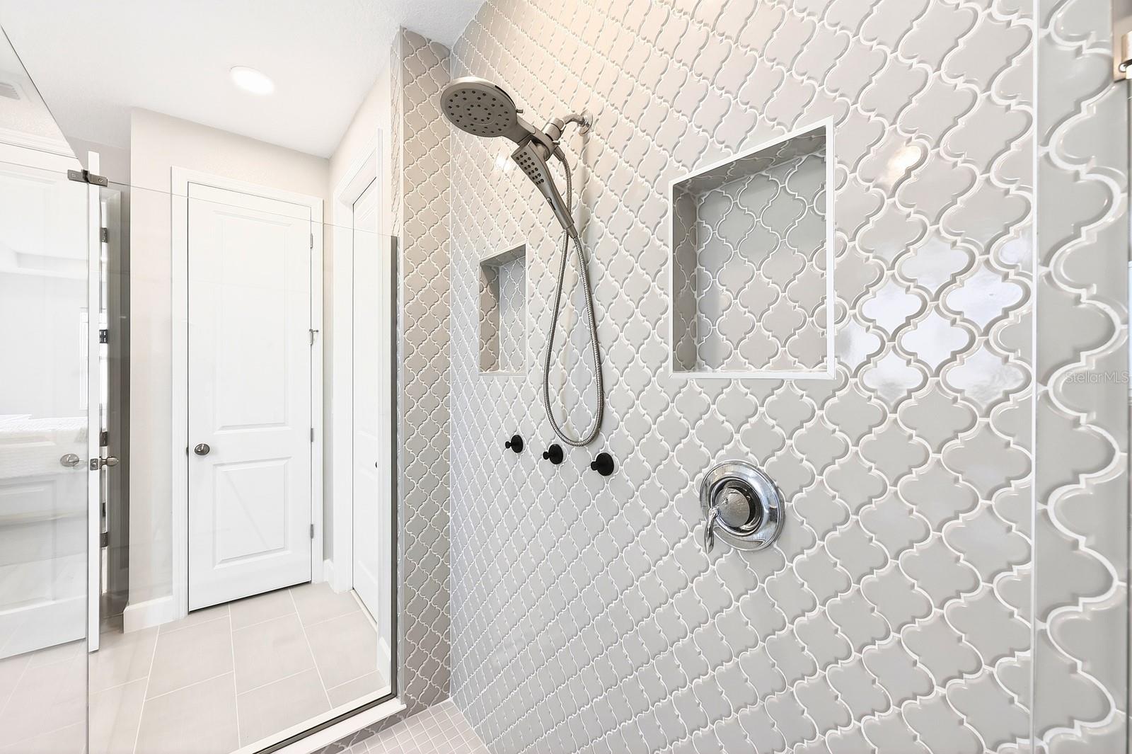 RED EMBER SOUTH - Residential