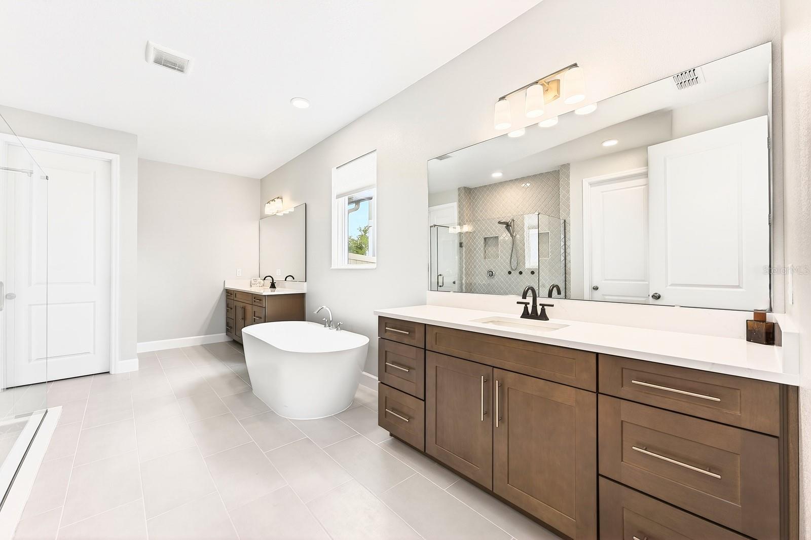 RED EMBER SOUTH - Residential