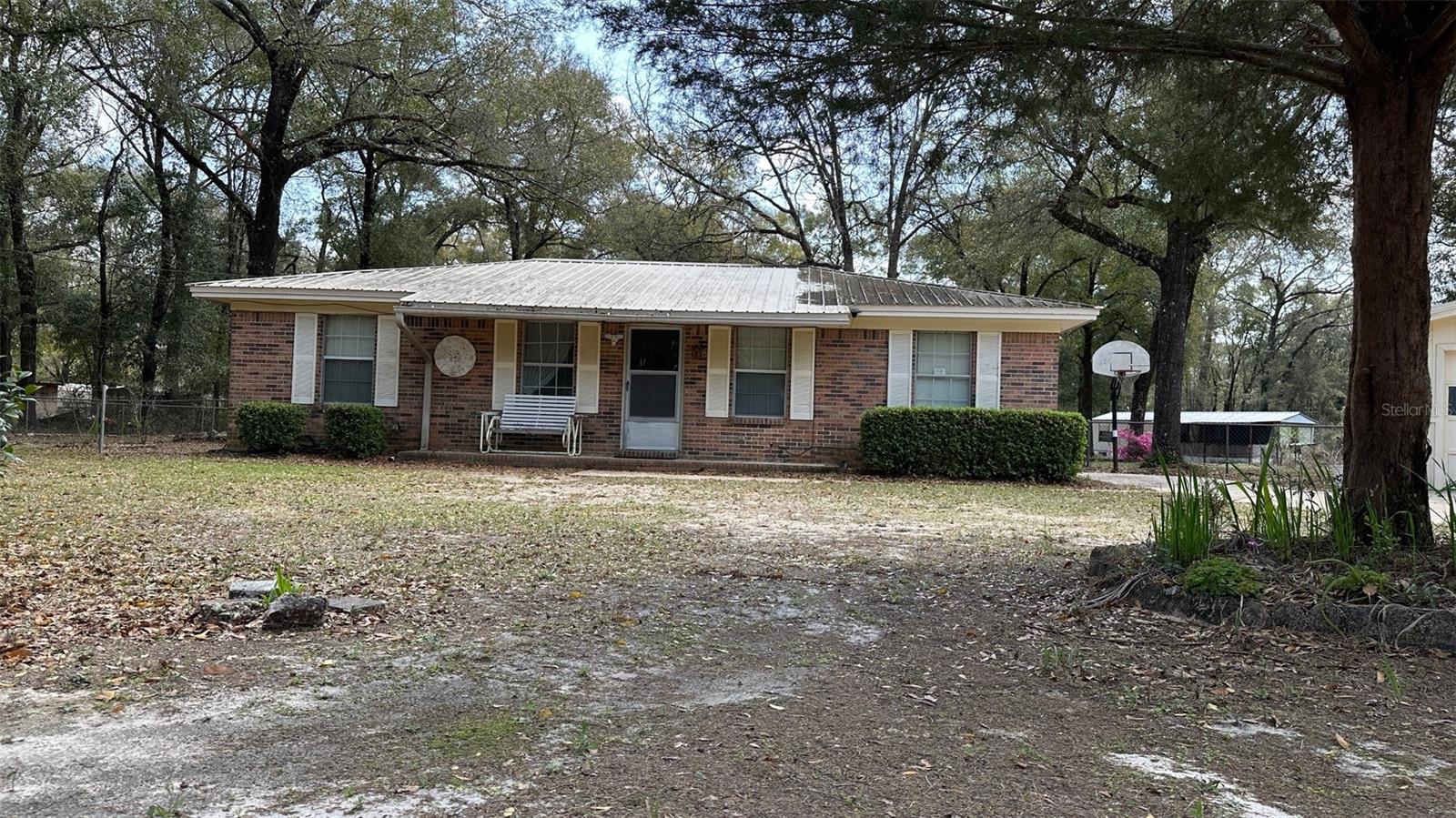Listing image 1