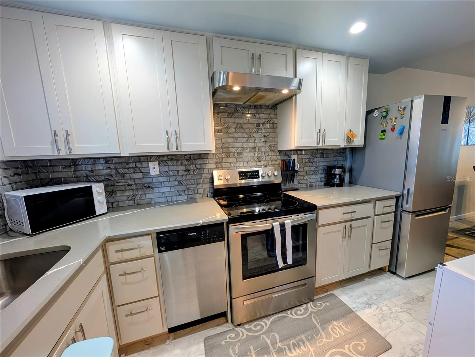 1243 S MARTIN LUTHER KING JR AVENUE B205