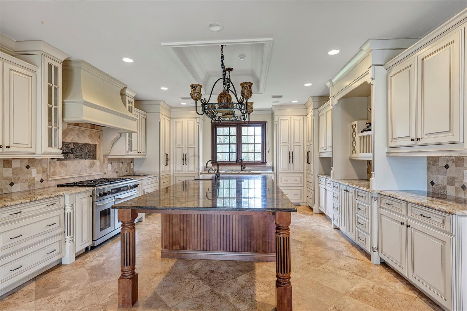 CYPRESS SHORES - Residential