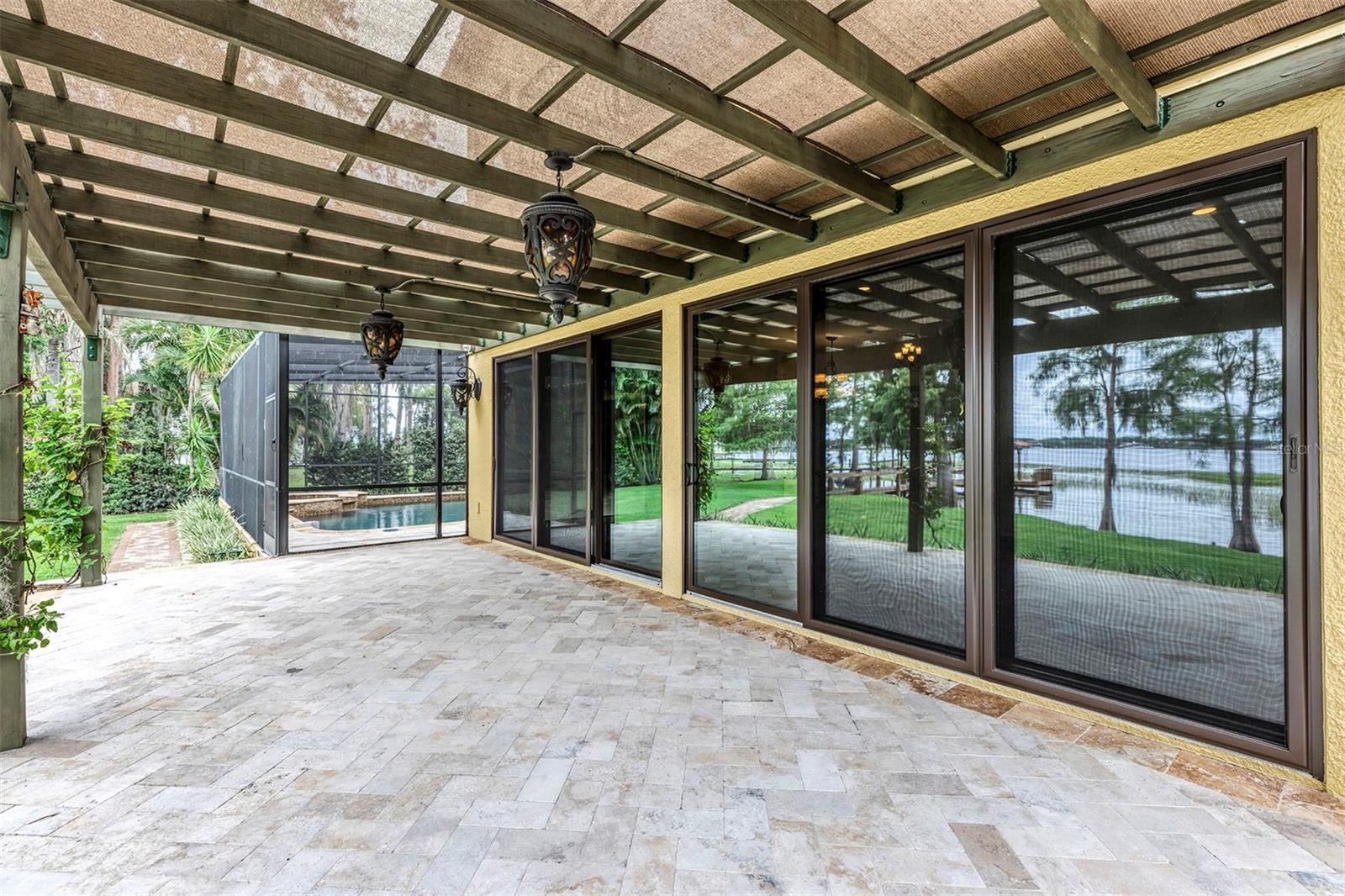 CYPRESS SHORES - Residential