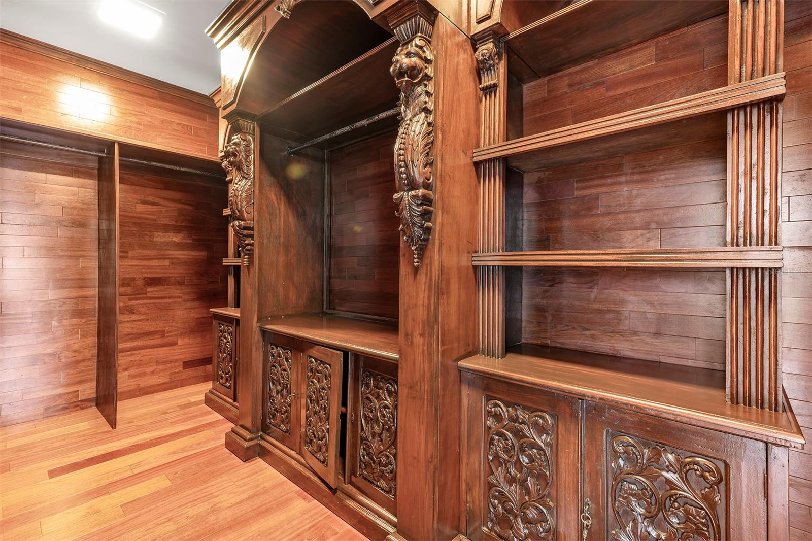 CYPRESS SHORES - Residential