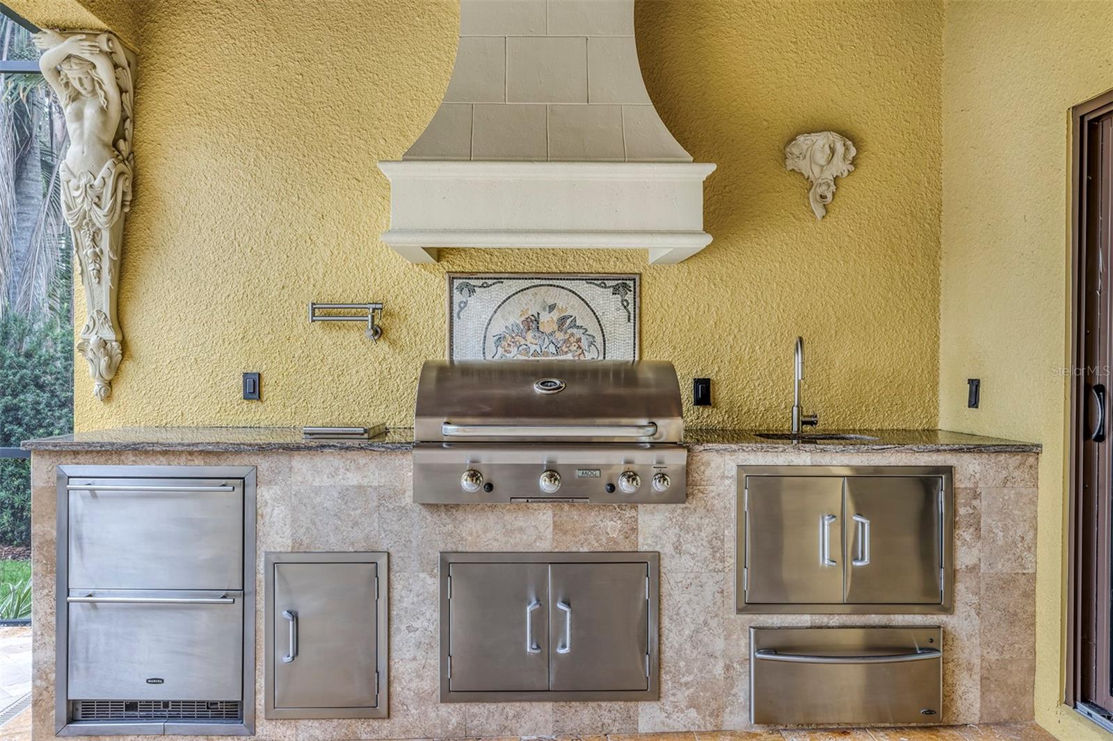 CYPRESS SHORES - Residential