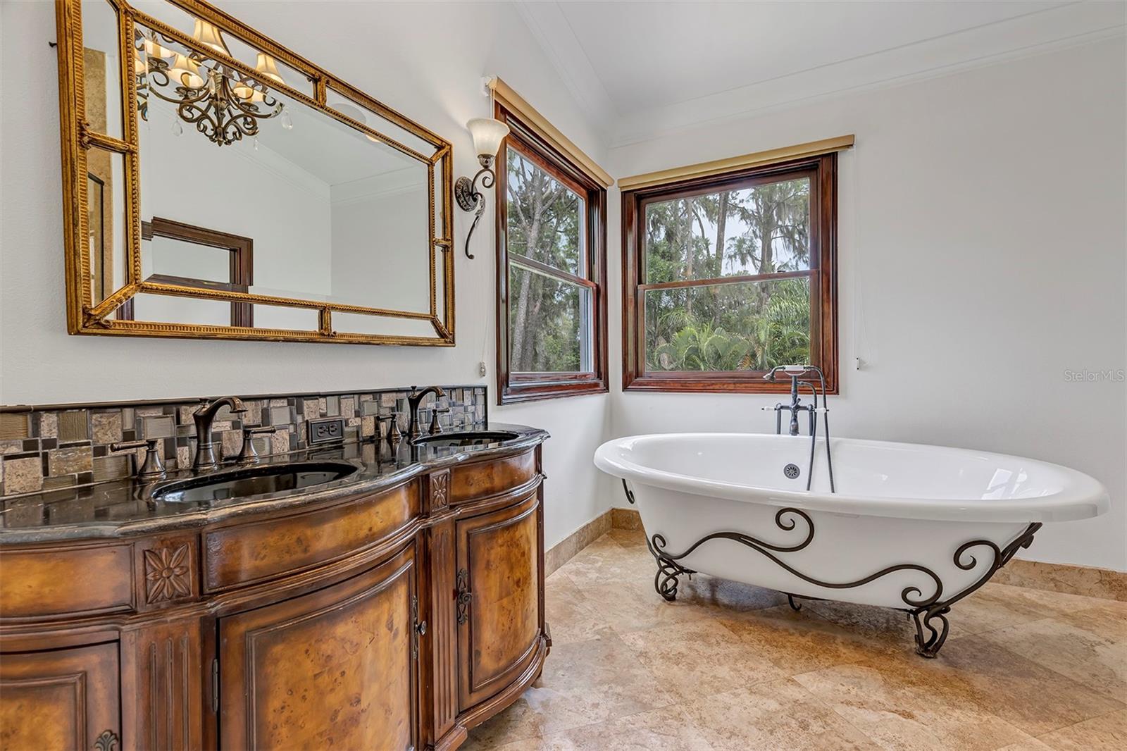 CYPRESS SHORES - Residential