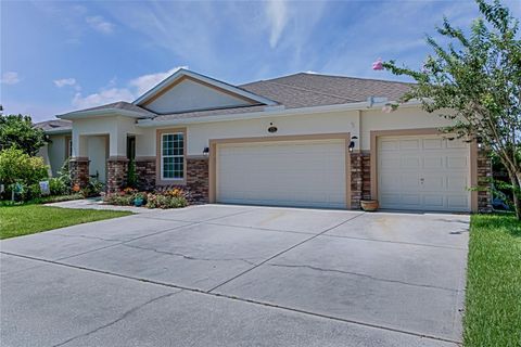 Photo of 410 E Victoria Trails Boulevard, Deland, FL 32724 (MLS # O6311207)