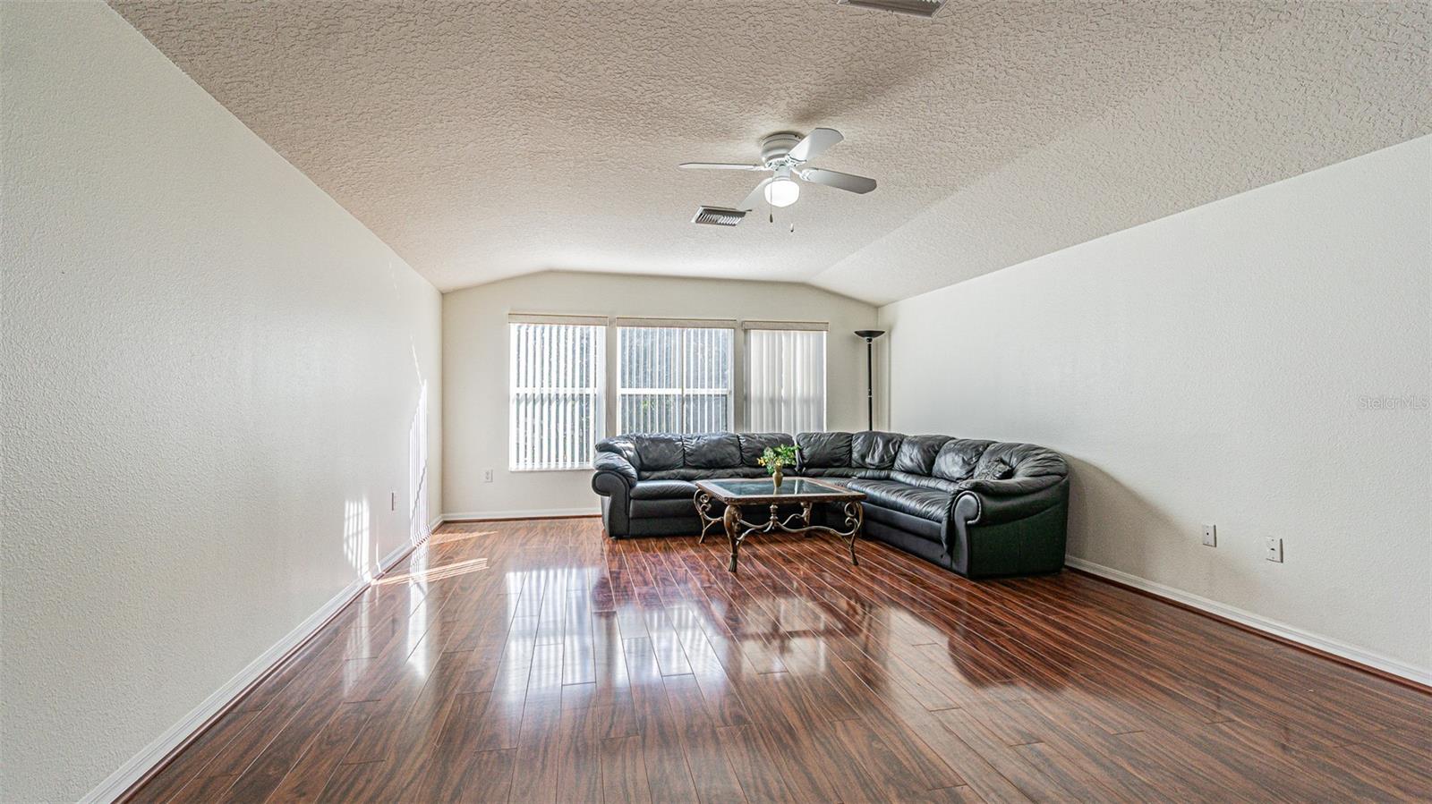 EAGLEWOOD ESTATES - Residential