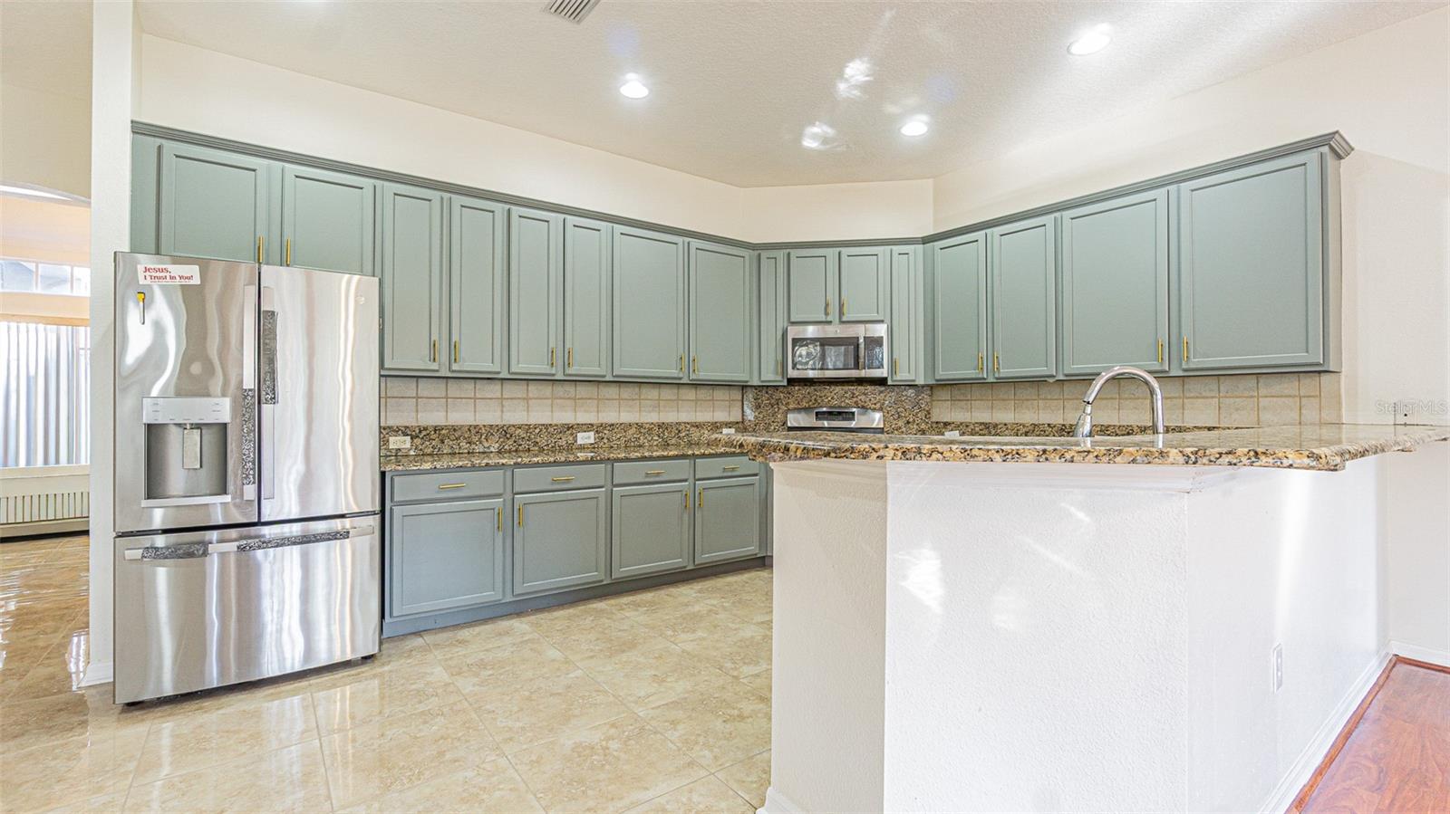 EAGLEWOOD ESTATES - Residential