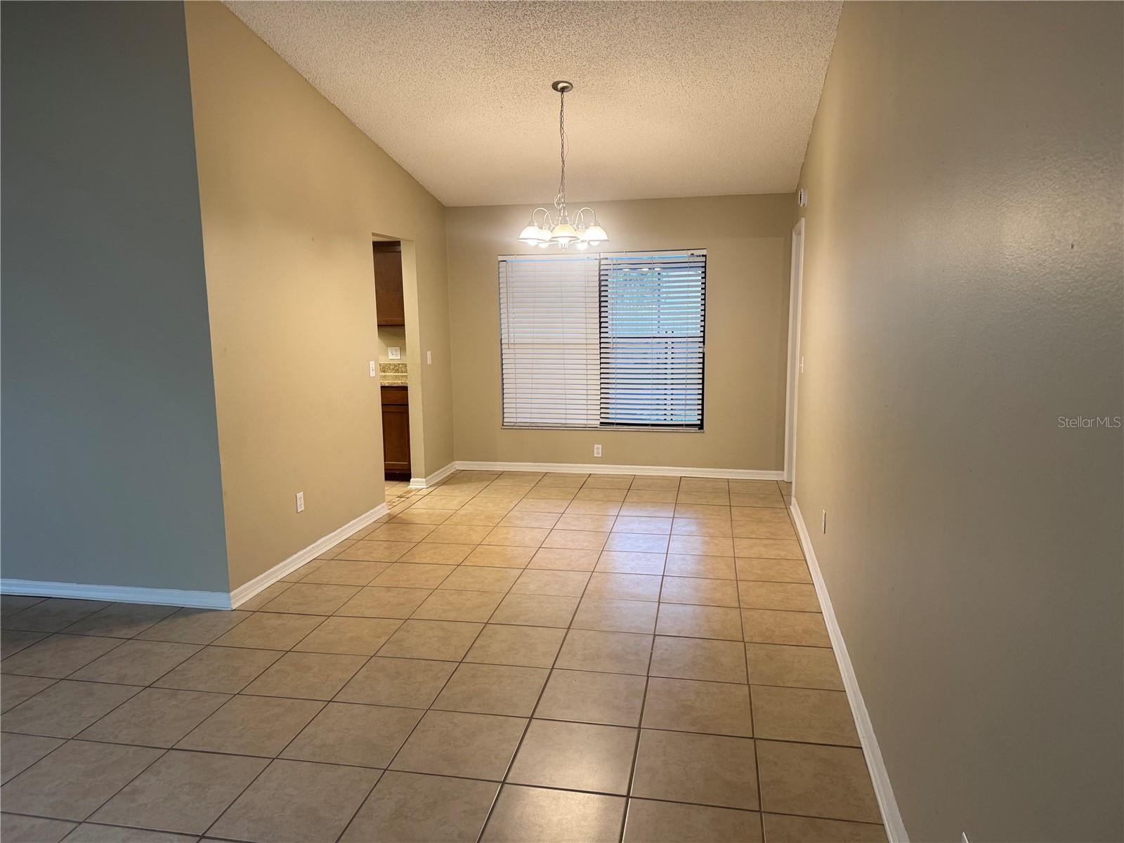 2537 ARBORWOOD DRIVE
