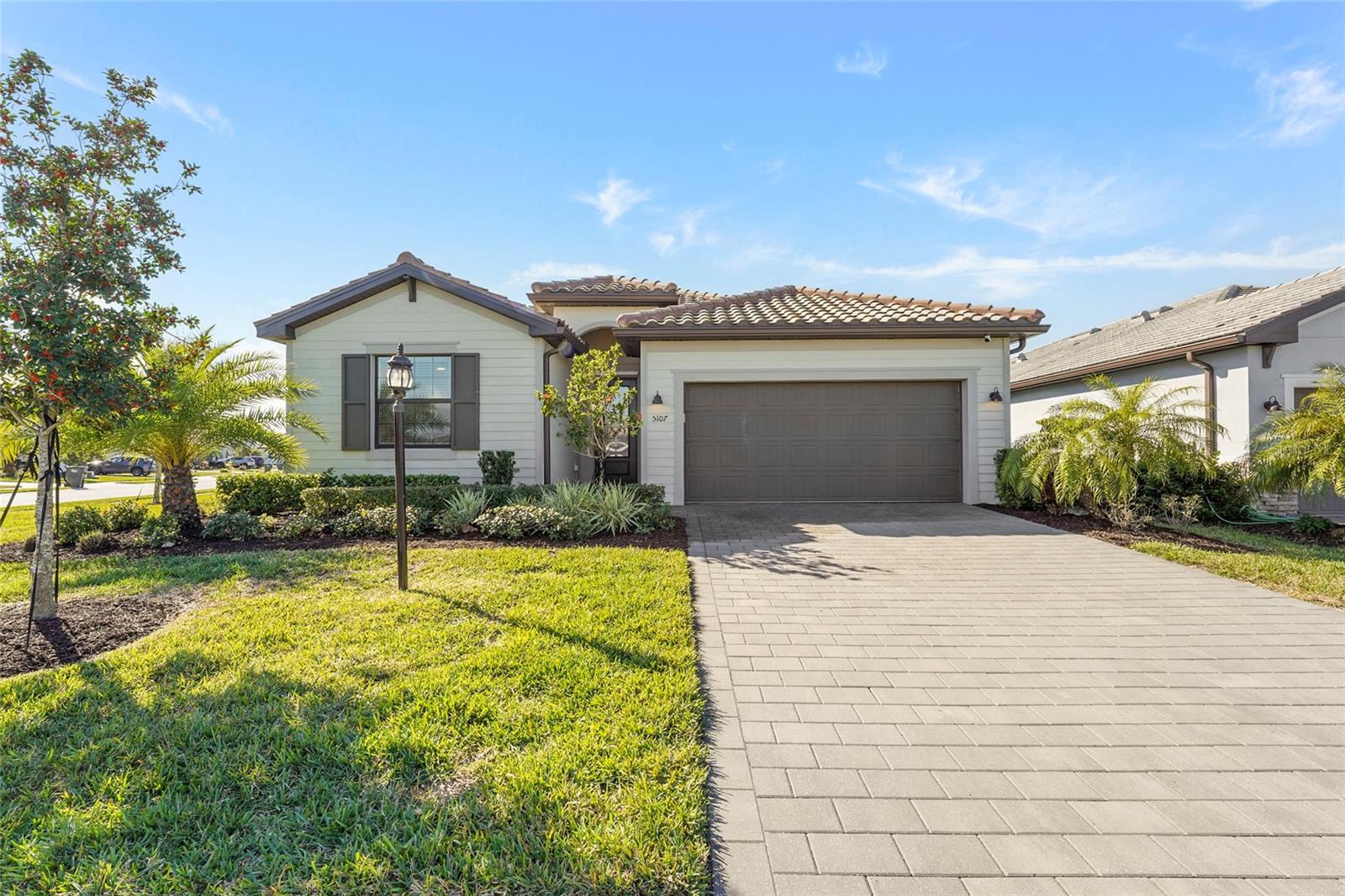 LORRAINE LAKES PH I - Residential