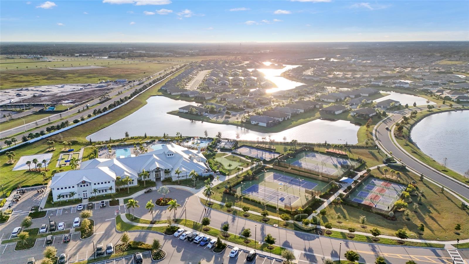 LORRAINE LAKES PH I - Residential