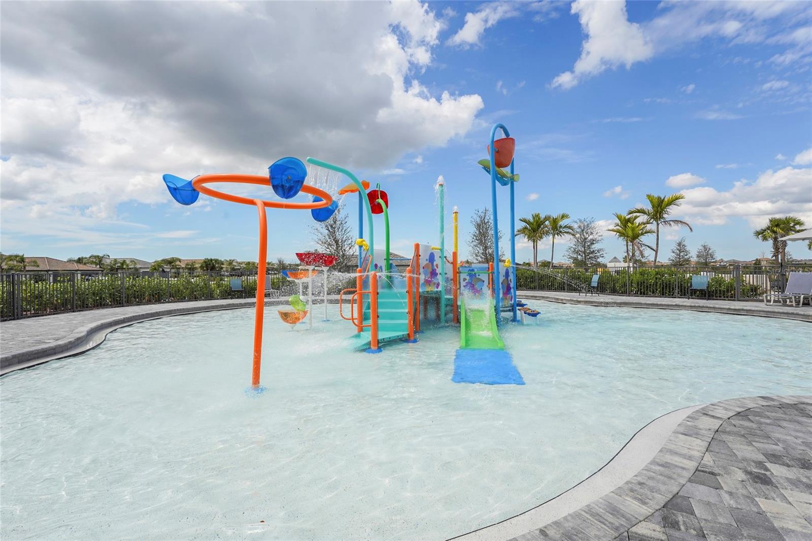 LORRAINE LAKES PH I - Residential