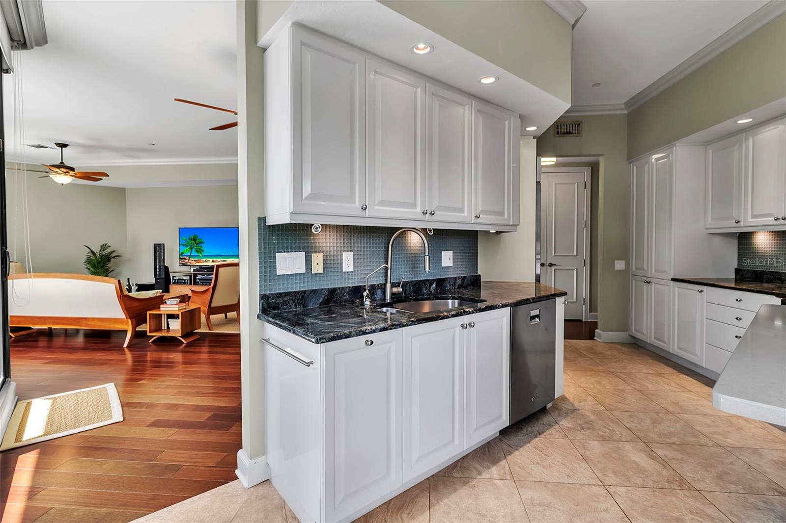 WATER CLUB AT LONGBOAT KEY - Residential