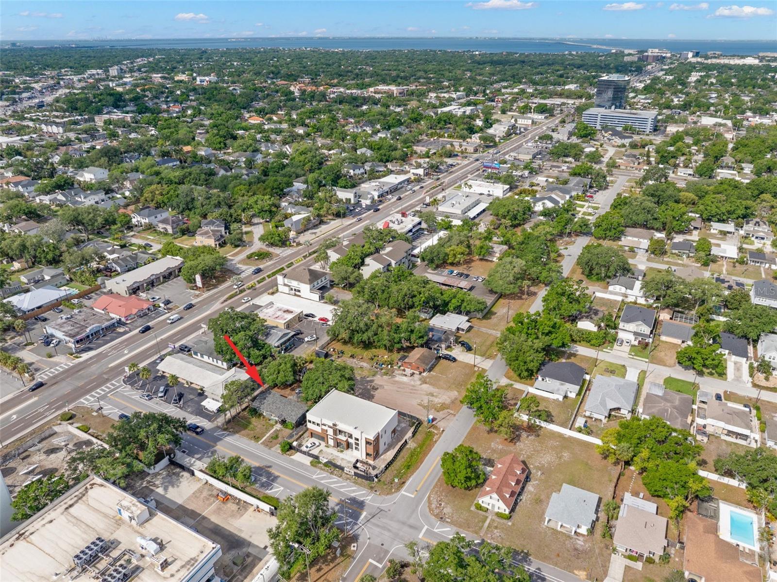 OAKFORD - Commercial Sale