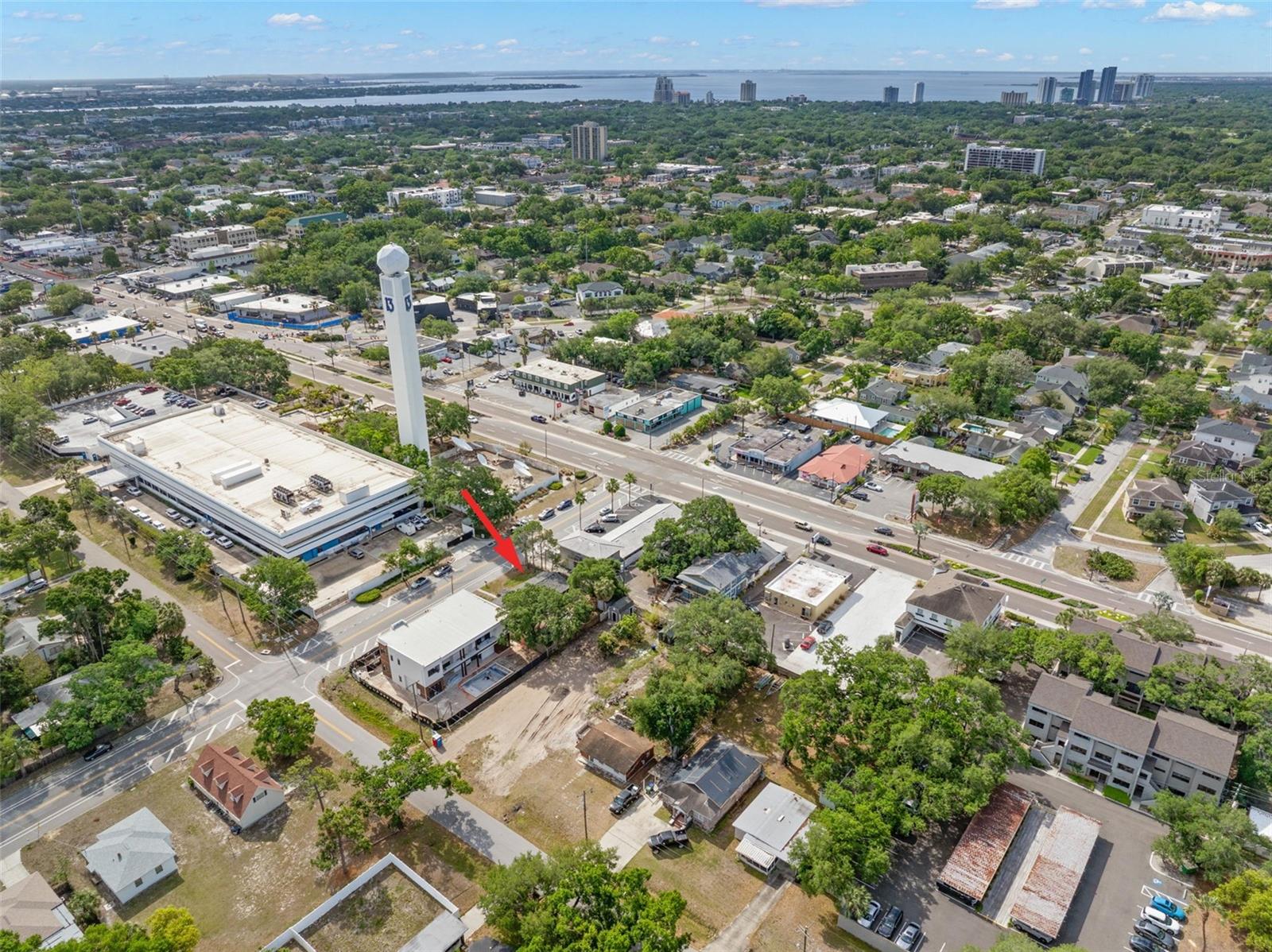 OAKFORD - Commercial Sale