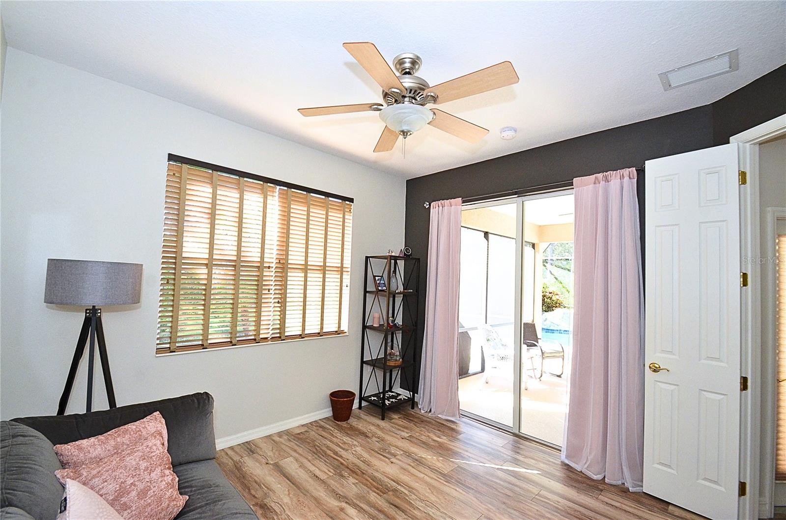 TAILFEATHER WAY AT TARA - Residential