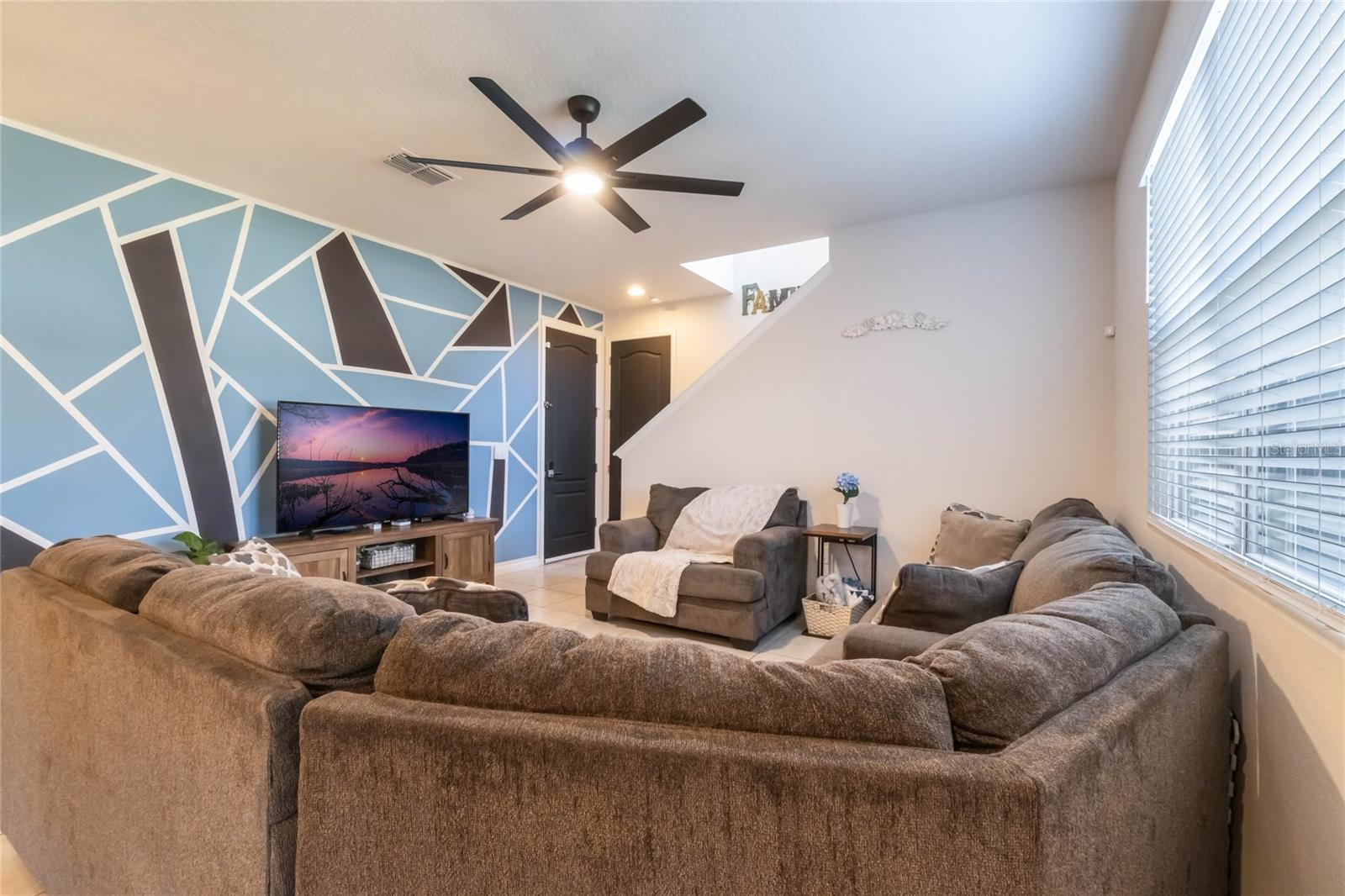2211 BITTLE WAY