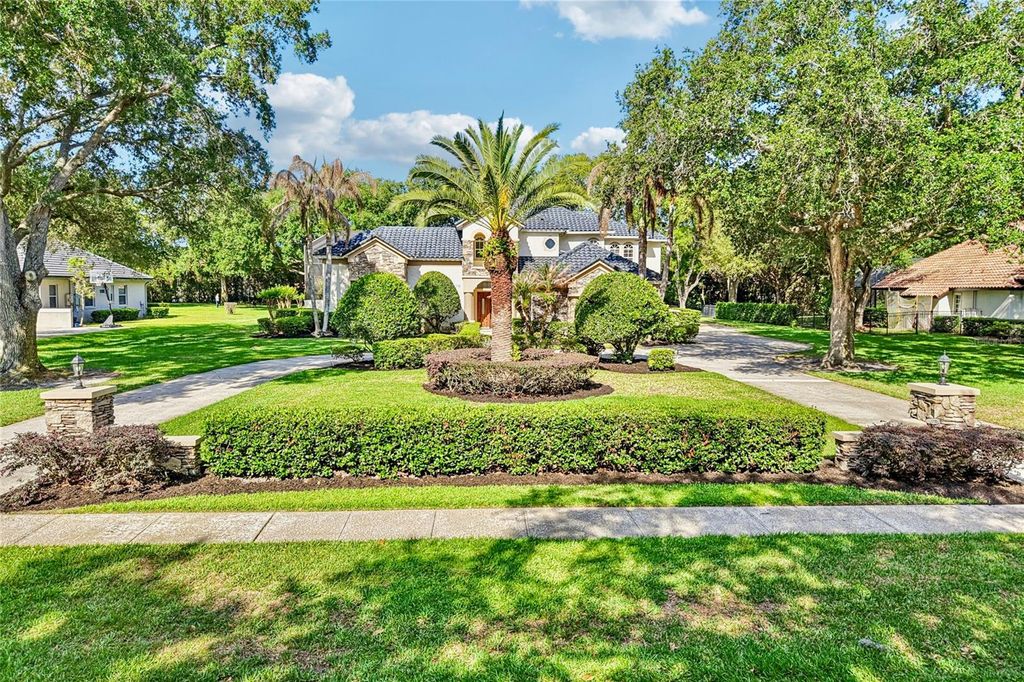 Photo of 2068 Roberts Point Drive, Windermere, FL 34786 (MLS # O6397543)