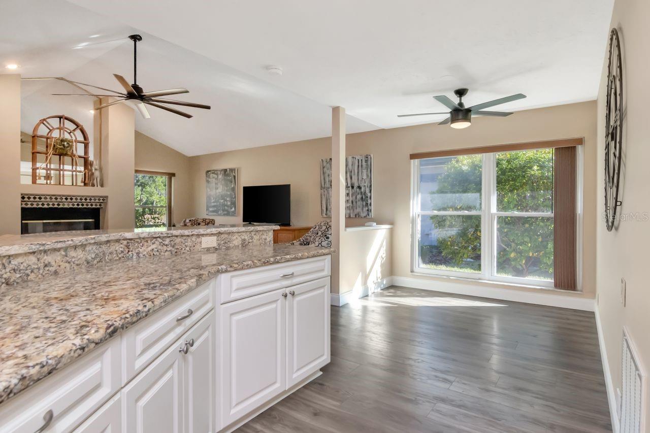 RIVER HILLS COUNTRY CLUB PH 01 - Residential