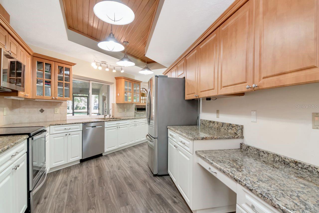 RIVER HILLS COUNTRY CLUB PH 01 - Residential