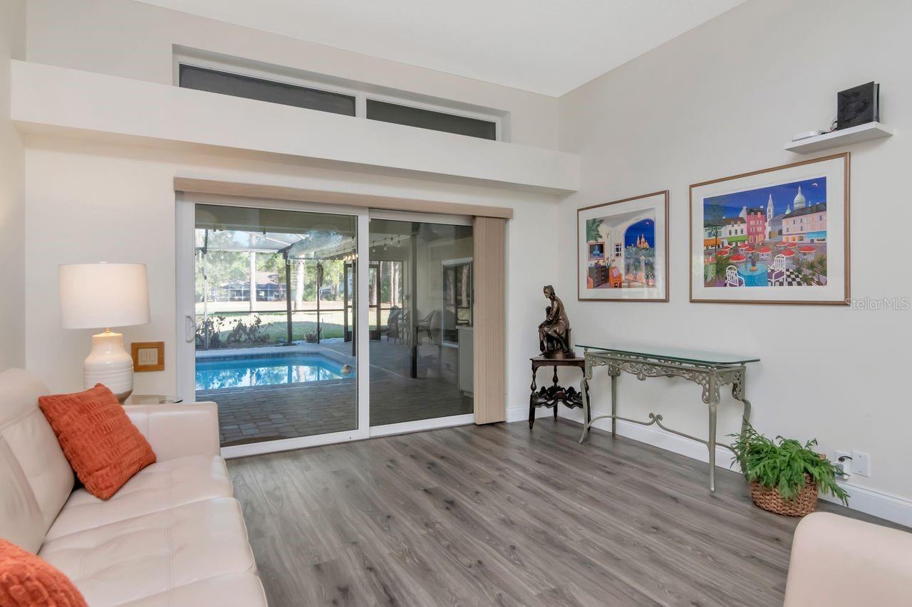 RIVER HILLS COUNTRY CLUB PH 01 - Residential