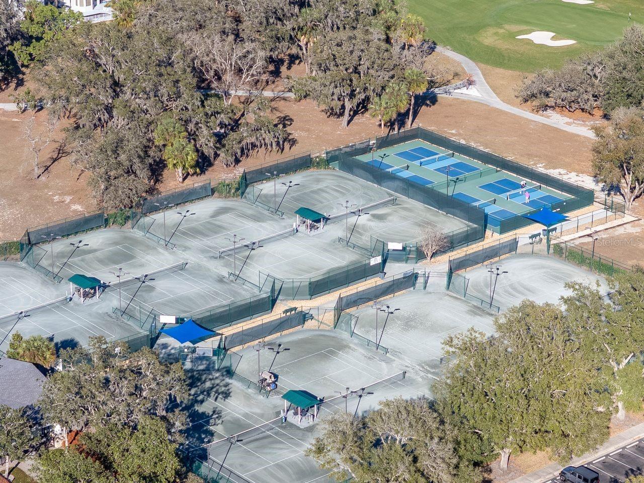 RIVER HILLS COUNTRY CLUB PH 01 - Residential