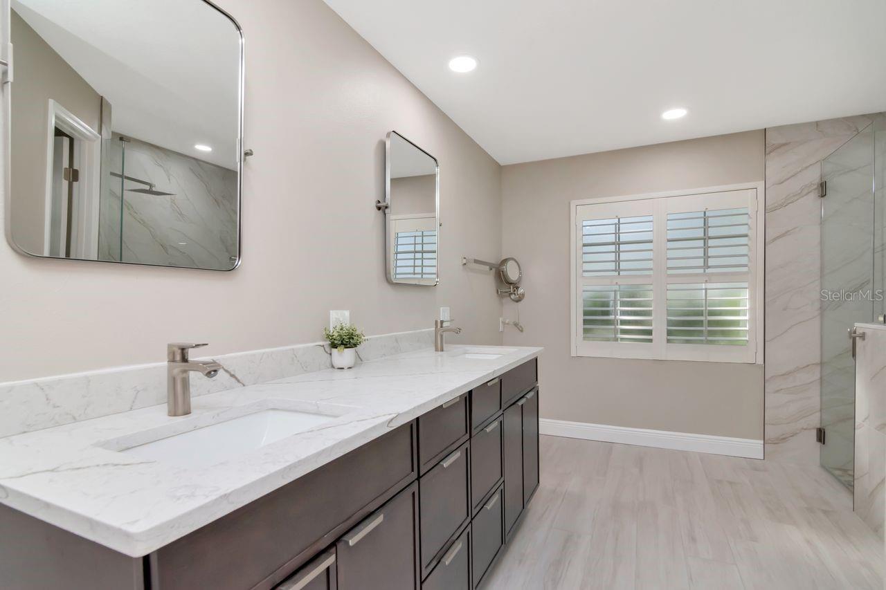 RIVER HILLS COUNTRY CLUB PH 01 - Residential