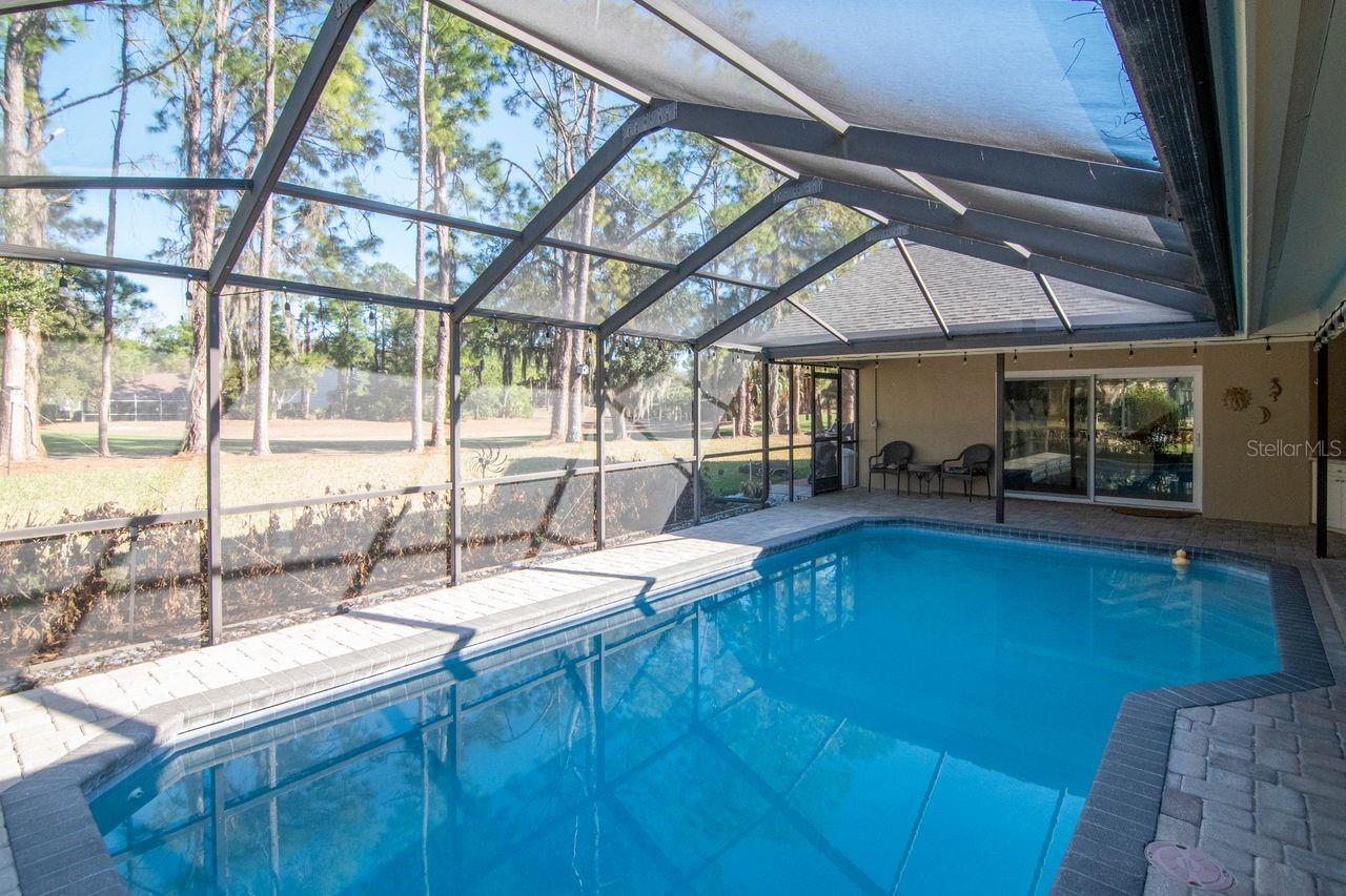 RIVER HILLS COUNTRY CLUB PH 01 - Residential