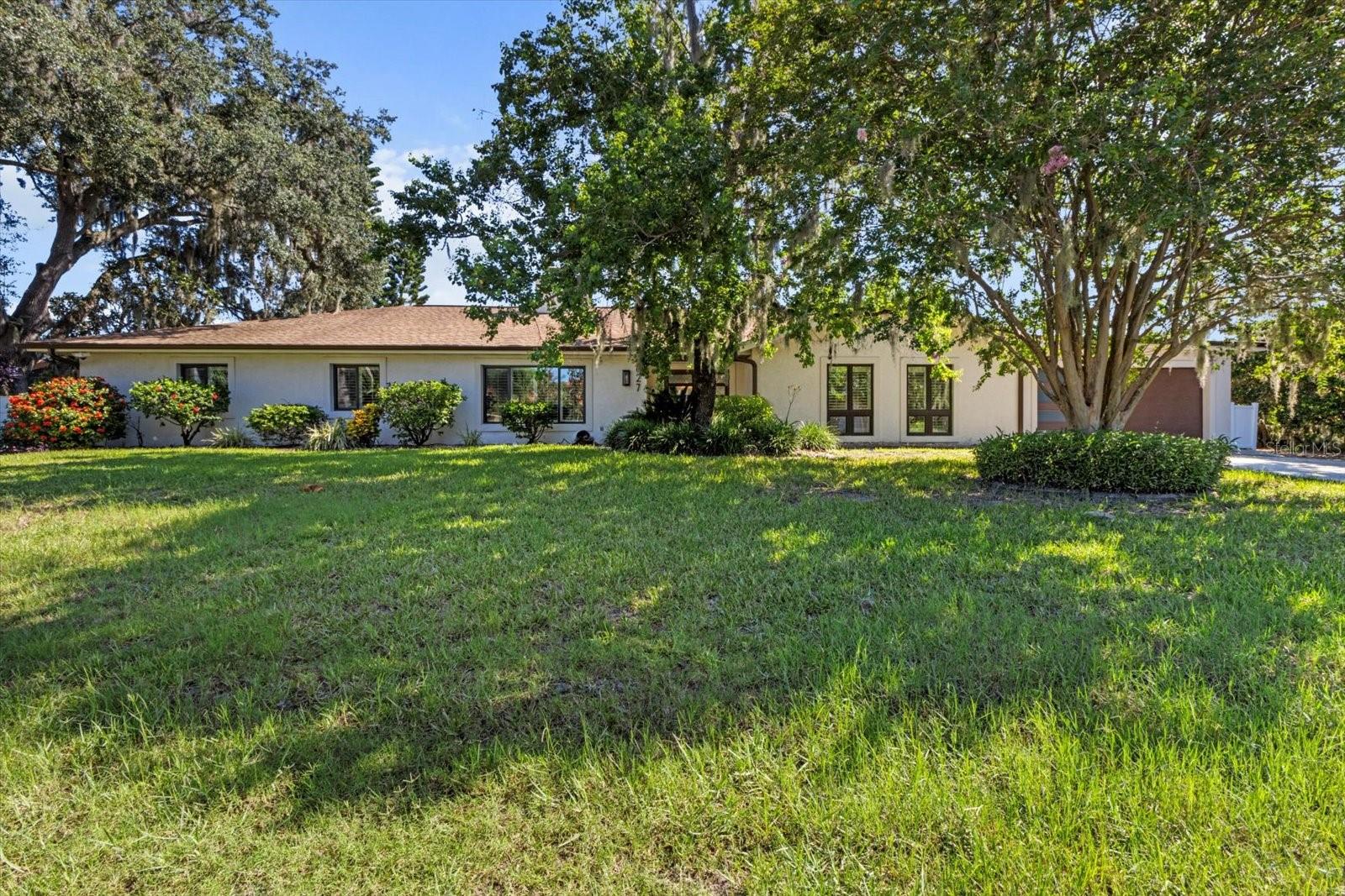 SPRINGS O PARADISE UNIT 02 - Residential