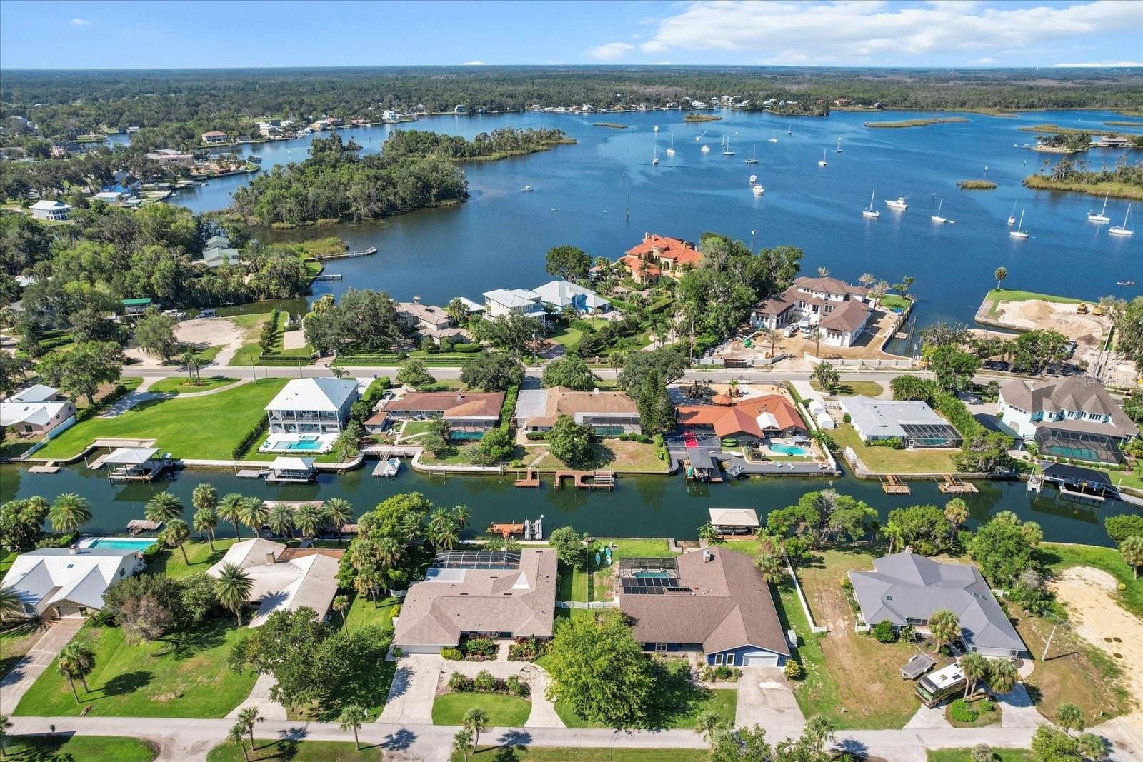 SPRINGS O PARADISE UNIT 02 - Residential